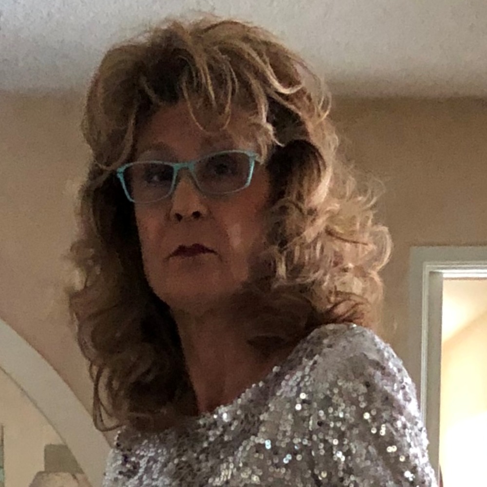 Meet your Posher, Esther